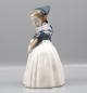 Preview: Royal Copenhagen Porzellan Figur "Amager Mädchen" 1251, Lotte Benter 1 Wahl.